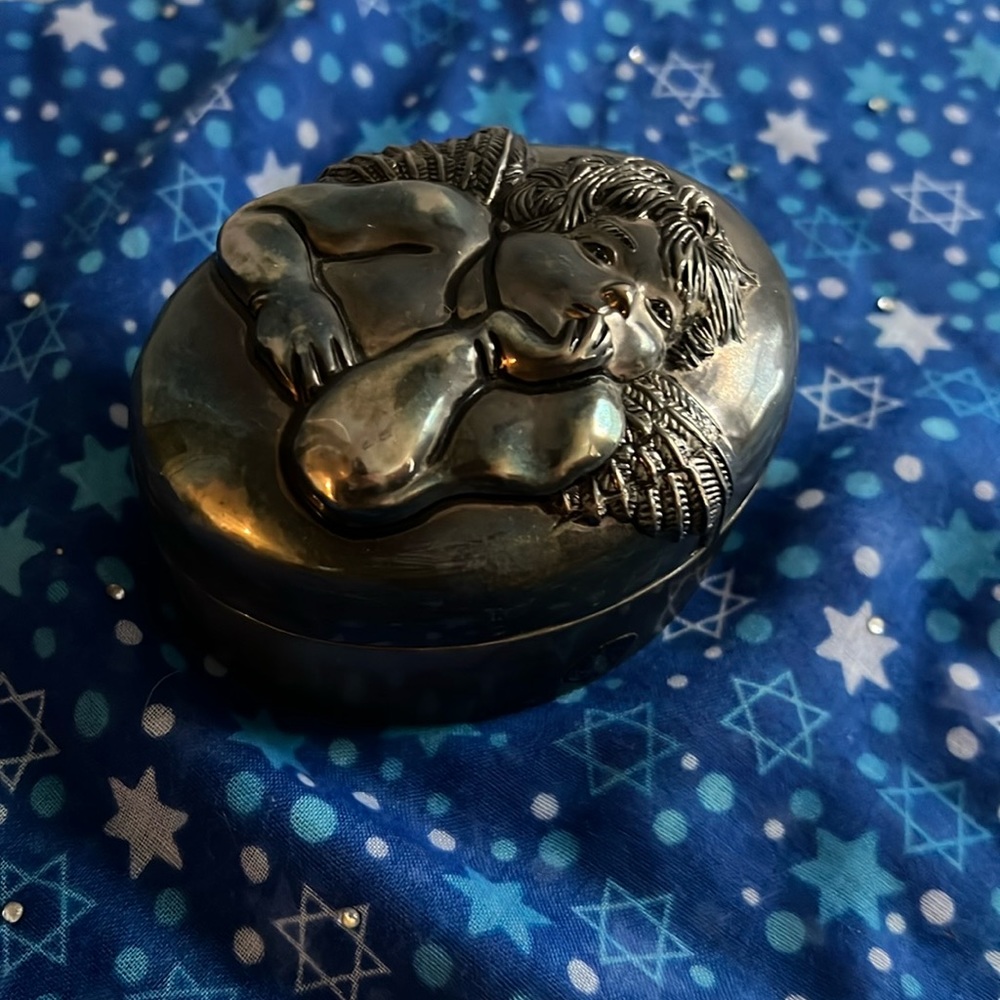 Vintage Raphael silver plated  ring bearer box. Trinket box
